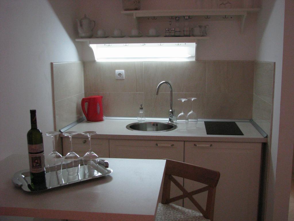 Apartments Blanka Zrnovo Habitación foto